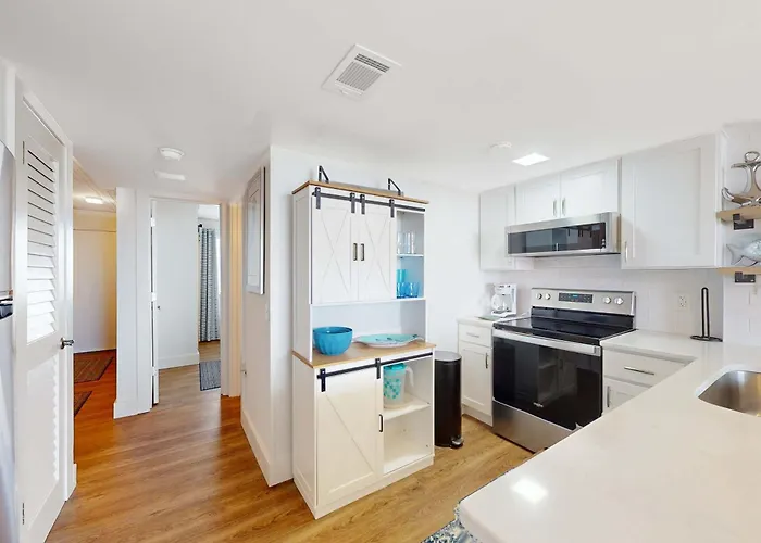Completely Renovated Gulf View With Pool Hot Tub Tennis And Pickleball