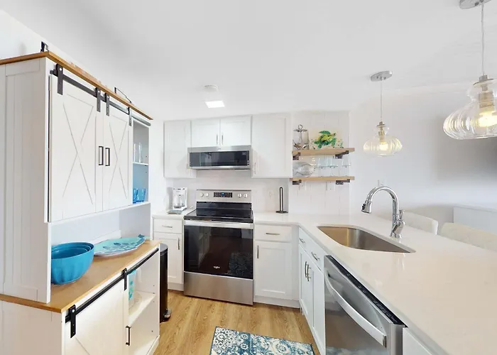 Completely Renovated Gulf View With Pool Hot Tub Tennis And Pickleball